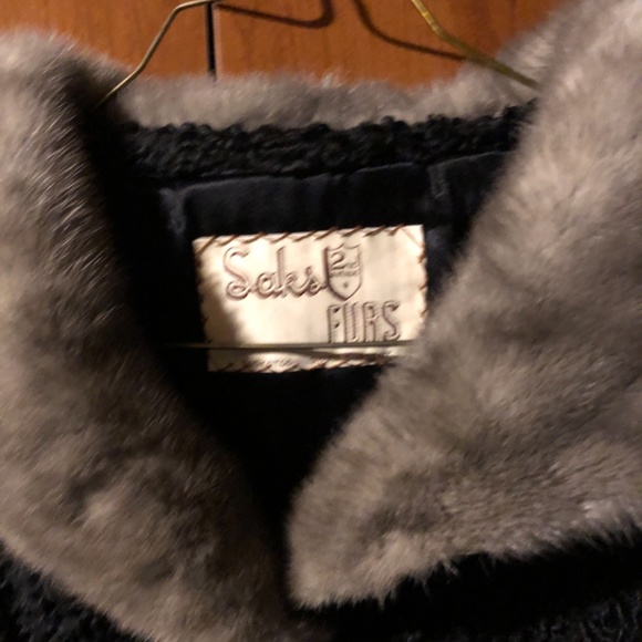 Winter mouton coat - Picture 2 of 2